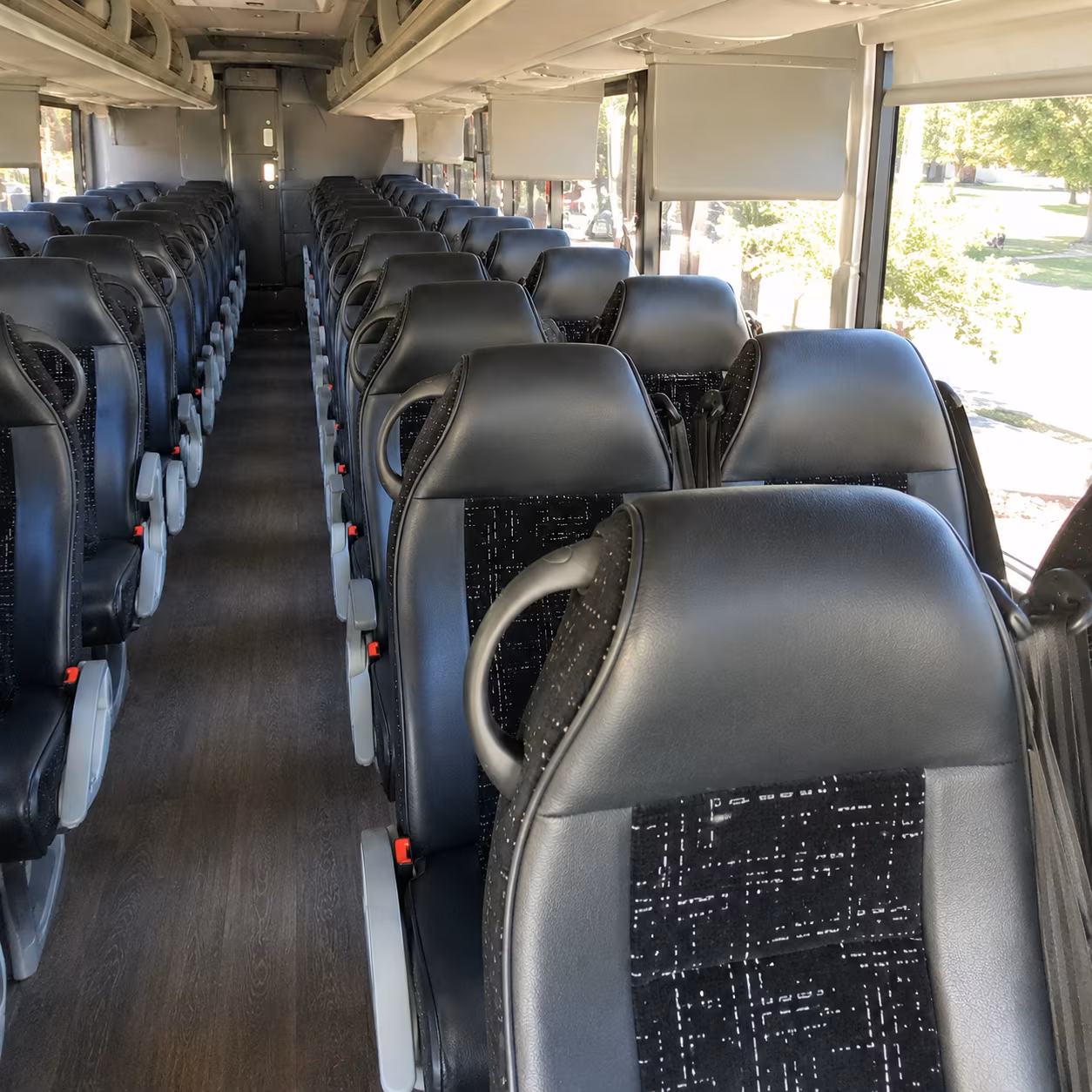lincoln charter bus services inside
