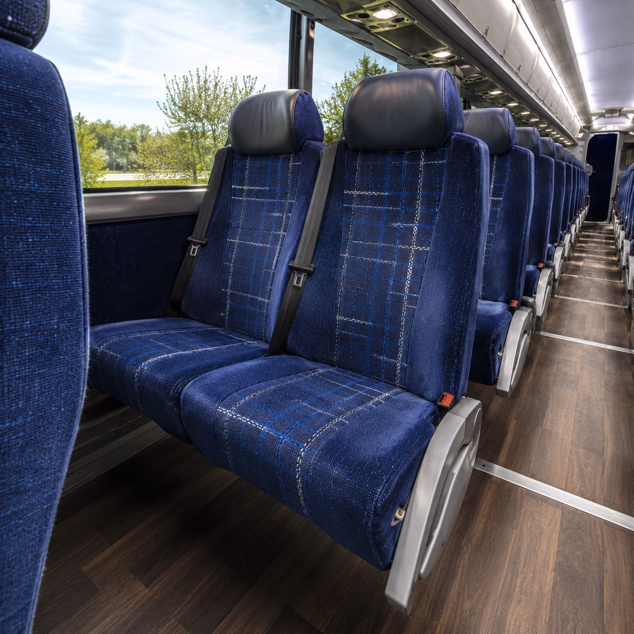 lincoln charter bus services interior